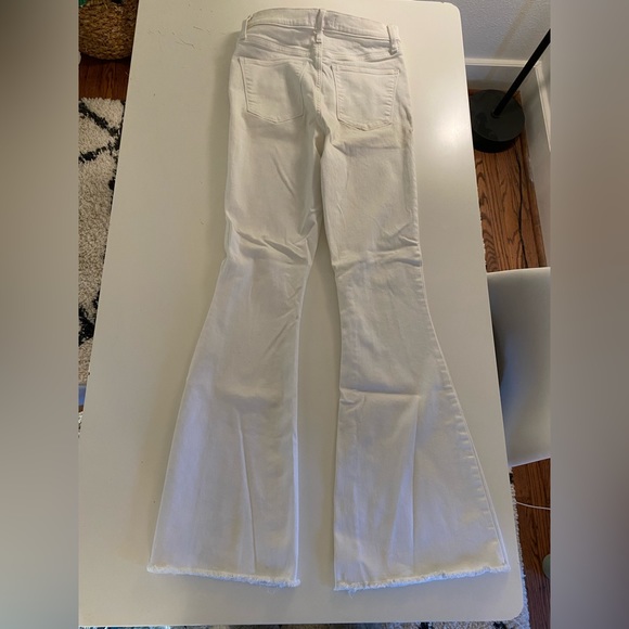Abercrombie & Fitch ultra high rise flare white denim stretch size 25 button fly - Picture 4 of 5